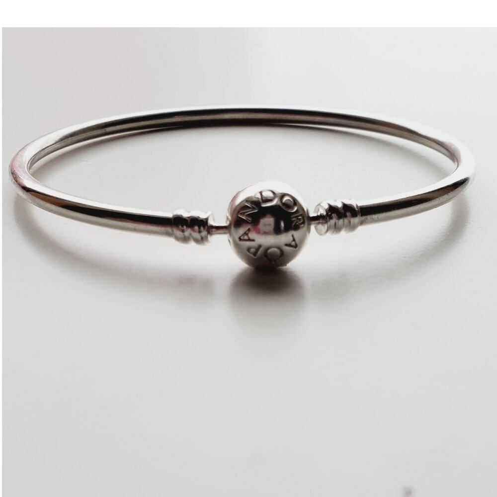 Pandora Iconic Clasp Bangle Bracelet in Sterling Silver 20cm 7.9in